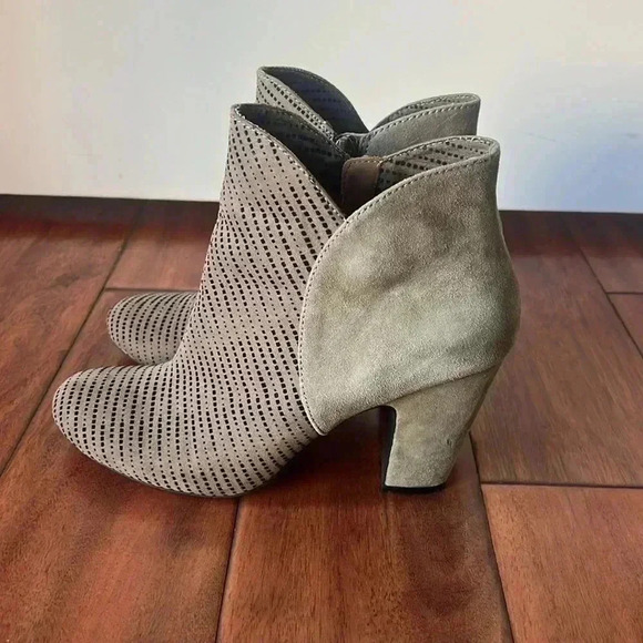 Nichole CeCe Women's Tan Leather 3" Block Heels 8 M Booties Zipper 7" Tall - Picture 5 of 9